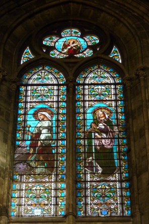 안티오키아의 성녀 마르가리타와 로마의 성녀 에우제니아_photo by Reinhardhauke_in the catholic church of Saint-Louis in Bordeaux_France.jpg